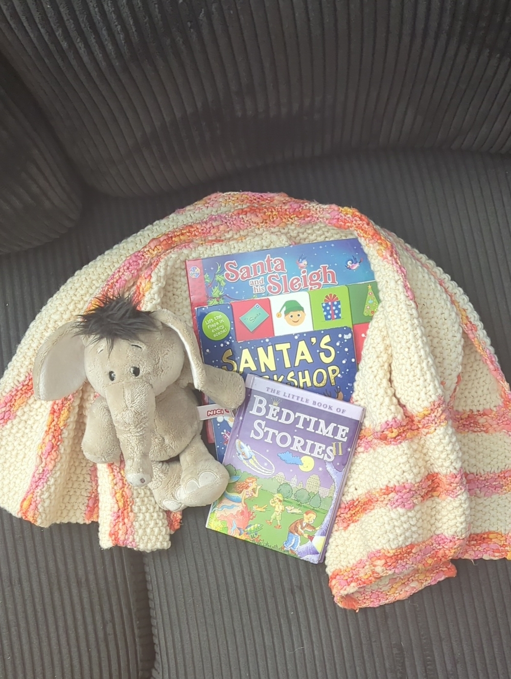 Hanhmade Cream & Pink Wool Blanket -with Free 3 Books And 1Toy